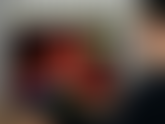 百家樂玩家在電腦前下注畫面，模擬常見錯誤與情緒失控